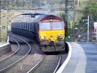 66212 at Johnstone en route for Hunterston with coal empties.<br><br>[Graham Morgan 17/02/2007]