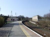 Forres Station, buildings and disused platform, looking west. <br><br>[Graham Morgan 31/03/2007]