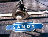 Operational gas lamp on the old <i>up</i> platform at Sandy in 1982.<br><br>[Ian Dinmore //1982]