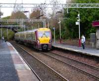 Eastbound 334 017 arriving at Cartsdyke on 1 November 2008 with a service for Glasgow Central.<br><br>[David Panton 01/11/2008]