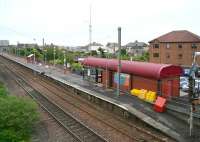 View from the B728 road bridge, over South Beach station, Ardrossan, looking towards Saltcoats in May 2007.<br><br>[John Furnevel 17/05/2007]