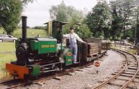 Peter Pan at the Kerr Stuart Gala at the Amerton Farm Railway.<br>
An amiable outfit comprising a wobbly loop of rails laid in a field.<br><br>[Ken Strachan 18/06/2005]