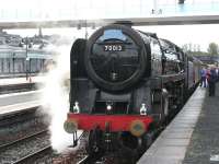 <I>Oliver Cromwell</I> waits at Stirling on 18 April with the afternoon SRPS <I>Forth Circle</I> Railtour before returning to Dalmeny and Inverkeithing via Linlithgow.<br>
<br><br>[Mark Poustie 18/04/2010]
