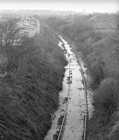 Site of Pumpherston oilworks. View north back towards the junction with the main line in January 1978 [see image 36408].<br><br>[Bill Roberton /01/1978]