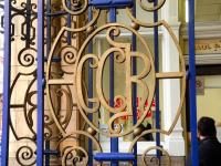 Gate detail near the entrance to Marylebone station in January 2013.<br><br>[Peter Todd 12/01/2013]