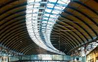 Part of the station roof at Newcastle Central in July 2004 following cleaning. <br><br>[John Furnevel 06/07/2004]