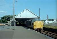 A 37 hauled train waits at Wick.<br><br>[Andy Kirkham //]