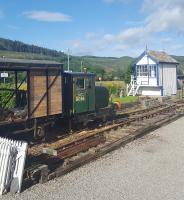 Locomotive 'Balblair' at Rogart station with the relocated west signal box on the right.<br><br>[John Yellowlees 17/08/2017]