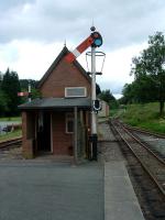Welshpool Raven Square looking west. Signalbox and signalling.<br><br>[Ewan Crawford 10/07/2006]