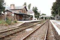 Looking north through Ardgay station on 14 September 2001.<br><br>[John Furnevel 14/09/2001]