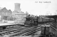 45016 entering Glasgow Buchanan Street<br><br>[Roy Lambeth //]