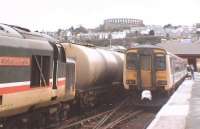 Oban, McCaigs Folly can be seen on top of the hill. The afternoon train for Glasgow leaves shortly. The 37 is <I>Strathclyde Region</I>. (1 September 1995)<br><br>[Brian Forbes 01/09/1995]