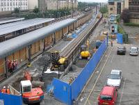 <h4><a href='/locations/H/Haymarket'>Haymarket</a></h4><p><small><a href='/companies/E/Edinburgh_and_Glasgow_Railway'>Edinburgh and Glasgow Railway</a></small></p><p>Haymarket platform 0 - 28 August 2006. 5/7</p><p>28/08/2006<br><small><a href='/contributors/Charles_Barclay'>Charles Barclay</a></small></p>