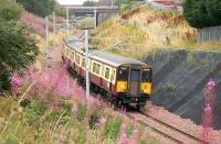 Larkhall - Dalmuir train approaching Merryton in August 2006.<br><br>[John Furnevel 18/08/2006]