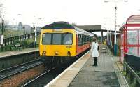 A week after opening, Greenfaulds in 1989. Looking East.<br><br>[Brian Forbes /06/1989]