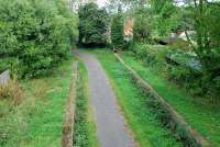 Platforms still exist at Lintz Green. Slightly cut short.<br><br>[Ewan Crawford 26/09/2006]