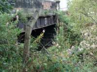 Rather old looking bridge off Aitken Street, Haghill.<br><br>[Colin Harkins 29/09/2006]