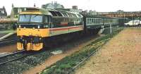 47 with the longest name, Glasgow Chamber of Commerce, calls at Larbert bound for Aberdeen.<br><br>[Brian Forbes /09/1987]