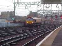 66110 crossing the Clyde Viaduct at Glasgow Central to collect the empty caledonian Sleeper<br><br>[Graham Morgan 13/10/2006]