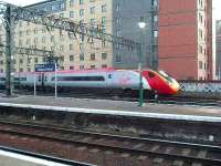 A Pendolino departing Glasgow Central for London Euston<br><br>[Graham Morgan 13/10/2006]