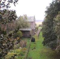 Abercairney platform and house. Line closed 1951.<BR/>The noted  Abercairney Highlanders, a volunteer army which fought in the Boer War embarked from here.<br><br>[Brian Forbes 15/10/2006]