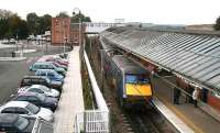 ECML service leaving Berwick for the south in October 2006. View from the new pedestrian entrance from Castlegate Bridge installed as part of the reorganisation project.<br><br>[John Furnevel 24/10/2006]