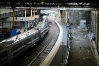 Northside through platforms looking west on 25 November 2006.<br><br>[John Furnevel 25/11/2006]