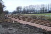 Looking west on the ECML, er no, this is the new passing loop to the east of Alloa. It runs from Hilton Road to (the former) Kincardine Junction.<br><br>[Ewan Crawford 26/12/2006]