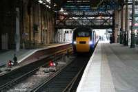 An Aberdeen - Kings Cross HST service arrives at Waverley platform 11 on 14 January 2007. <br><br>[John Furnevel 14/01/2007]