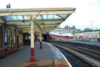 Keighley looking west. The preserved platforms.<br><br>[Ewan Crawford 21/11/2006]