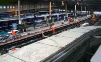 Platforms 15 - 18 get the treatment. Looking across the west end bay platforms from the station's north ramp on 21 January 2007.<br><br>[John Furnevel 21/01/2007]