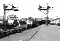 A class 47 no.1577 is released through platform 7 to run back to Ferryhill MPD after bringing in the 0720 hrs service from York on 07 February 1973.<br><br>[John McIntyre 07/02/1973]