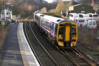 The 14.40 Inverness - Edinburgh service at Pitlochry on 3 March comprised of 158 735 and 170 421.  <br><br>[Bill Roberton 3/03/2005]