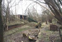 View south towards Coalburn from the down platform at Tillietudlem - March 2007.<br><br>[John Furnevel 08/03/2007]