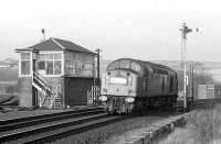 A class 40 passes Inverkeithing Central Junction in 1976.<br><br>[Bill Roberton //1976]