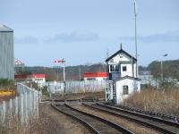 Looking east from Forres, showing the signal box, signal and passing loop.<br><br>[Graham Morgan 31/03/2007]