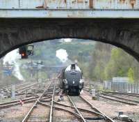 <h4><a href='/locations/S/St_Leonards_Bridge_Junction'>St Leonards Bridge Junction</a></h4><p><small><a href='/companies/S/Scottish_Central_Railway'>Scottish Central Railway</a></small></p><p><I>The Great Britain</I> special approaches Perth. Loco 60009 <i>Union of South Africa</i> is 70 years old this year 2007 and has covered more miles than other member of the A4 class.</p><p>/04/2007<br><small><a href='/contributors/Brian_Forbes'>Brian Forbes</a></small></p>