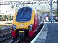 220030 <i>Devon Voyager</i> arriving at the back of another Voyager set to form 2 Cross Country services.<br><br>[Graham Morgan 24/03/2007]