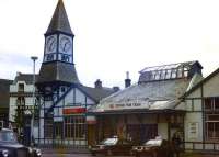 Oban station frontage on 1 August 1984.<br><br>[Craig Seath 01/08/1984]