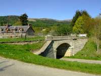 This bridge once carried the line from Fort Augustus Station to the pier. Nothing remains of the swing bridge accross the canal and the station site has been totally obliterated by a school.<br><br>[John Gray 29/04/2007]