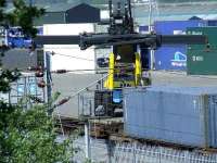 Container loader hard at work at the WH Malcolm Elderslie depot<br><br>[Graham Morgan 04/05/2007]