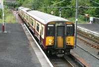 318269 running into Largs station on 17 May 2007 with a service from Glasgow Central.<br><br>[John Furnevel 17/05/2007]