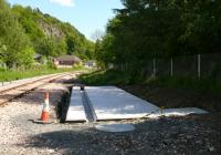 East view from level crossing at Causewayhead, base of relay cabinet to right.<br><br>[Brian Forbes 21/05/2007]