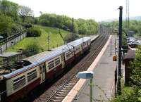 A southbound service draws to a stop at Dalry in June 2007.<br><br>[John Furnevel 17/06/2007]