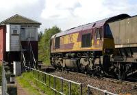 66201 heads west past Carmuirs West box on 25 May with coal empties.<br><br>[Bill Roberton 25/05/2007]