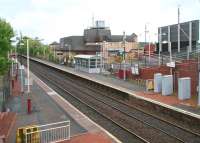 View south at Crossmyloof on 6 May 2007 from the bridge carrying the B786 Minard Road. [See image 22162]<br><br>[John Furnevel 06/05/2007]