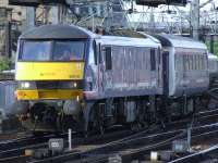 90019 approaching Glasgow Central with the late running Glasgow portion of the Caledonian Sleeper in May 2007<br><br>[Graham Morgan 28/05/2007]