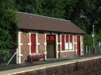 Former waiting rooms at Platform 1 of Pollokshaws West<br><br>[Graham Morgan 28/05/2007]