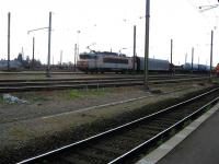 Southbound freight at Les Aubrais-Orleans yard<br><br>[Michael Gibb 25/05/2007]