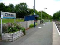 Looking NE along the platform at Cilmeri station in May 2007.<br><br>[John McIntyre /05/2007]